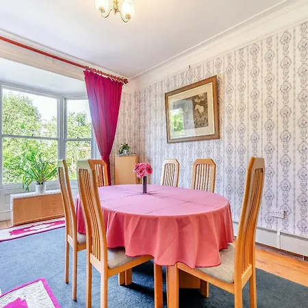 Belmont House Semesterbostad
